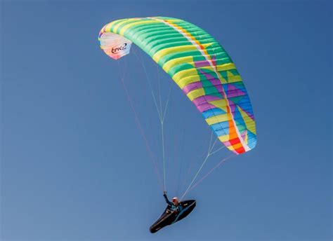 The original EPIC also earned a reputation as a good wing for starting out in freestyle, and the EPIC 2 is even more so DESIGN FEATURES Perfect for site flying, XCs or first freestyle moves Excellent safety with fun handling. . Bgd epic 2 review